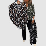 Ella - Blouse with Graphic Print