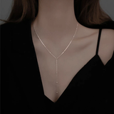 Fringe Necklace on the Collarbone