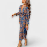Milada - Elegant Dress with Long Sleeves