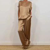 Lucie - Set with Luxurious Comfort