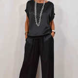 Lucie - Set with Luxurious Comfort